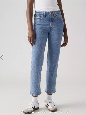 Levi's Wedgie Straight Ankle Jean Button Fly Medium Wash Womens 32x25